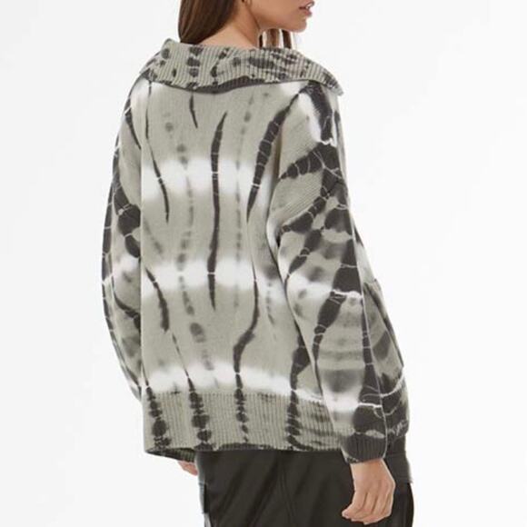 YFB Young Fabulous & Broke Kendelle Sweater Harbor Grey Cuba Wash Size Small - Picture 2 of 8